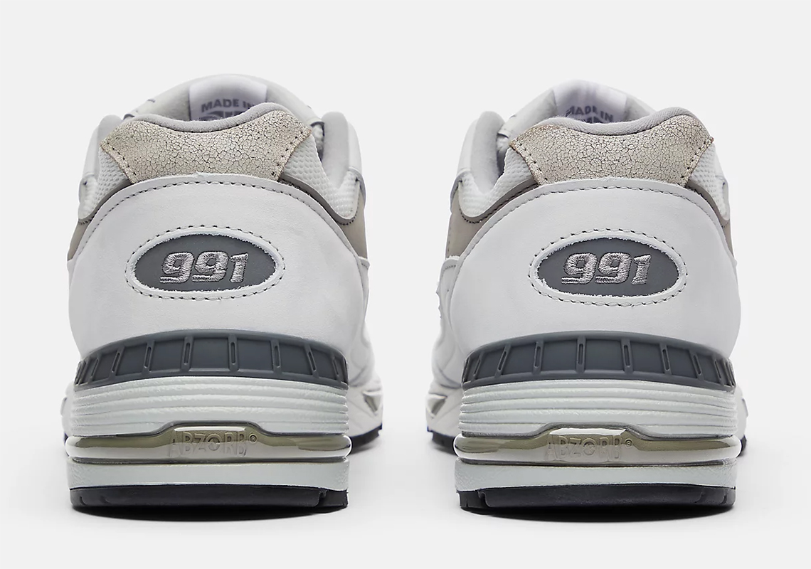 New Balance 991 Star White và Flint Grey - Sự Kết Hợp Mới Tinh Tế Trên Đôi Giày Đẳng Cấp - 5