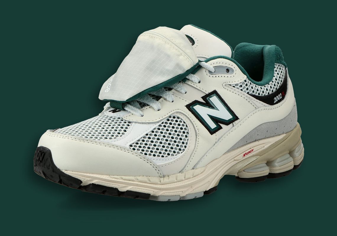 New Balance mới tăng khả năng chuyên chở của 2002R bằng các túi có thể tháo rời - 2