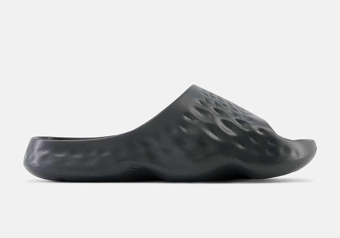 New Balance MRSHN Slide: Đôi dép lê thời trang với sự kết hợp độc đáo của màu sắc! - 3