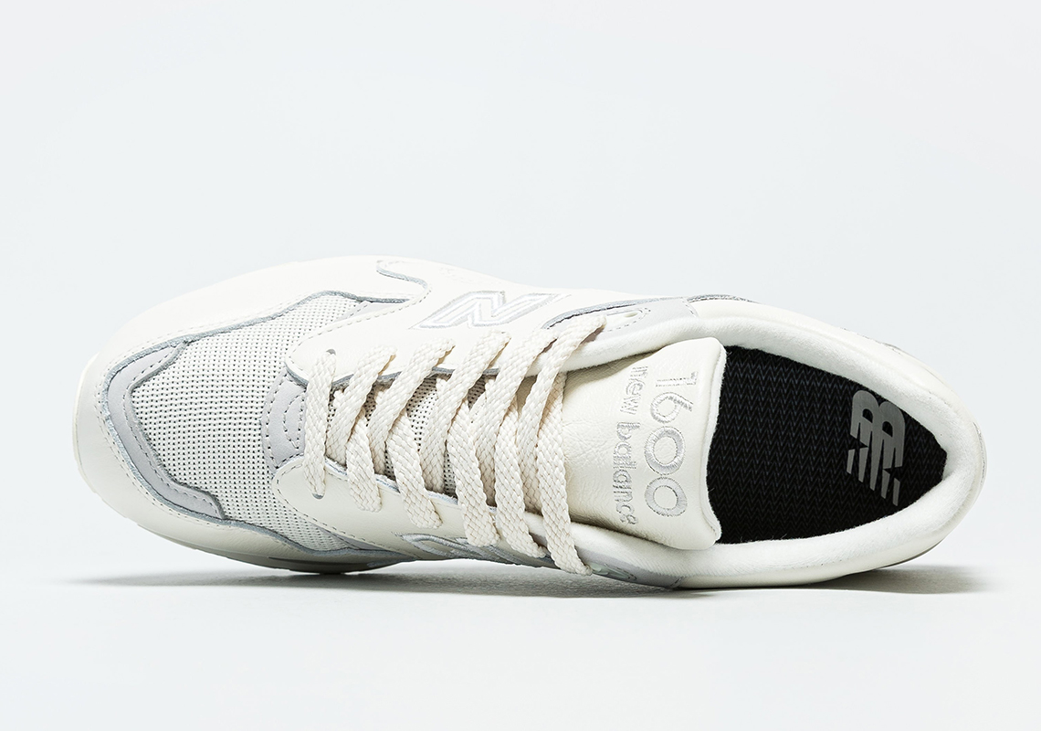 New Balance nổi bật với phong cách toàn màu trắng - 4