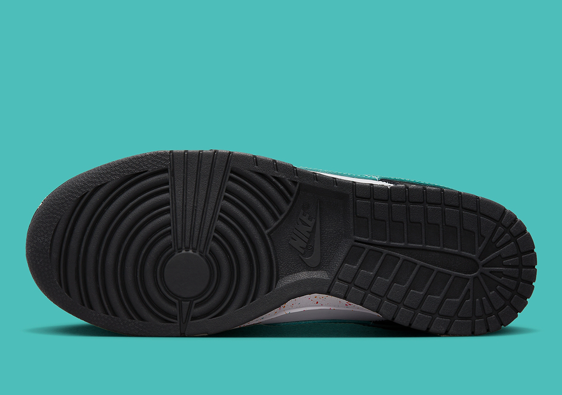 Nhiều logo nike tô điểm thêm cho Nike Dunk Low sắp tới này - 6