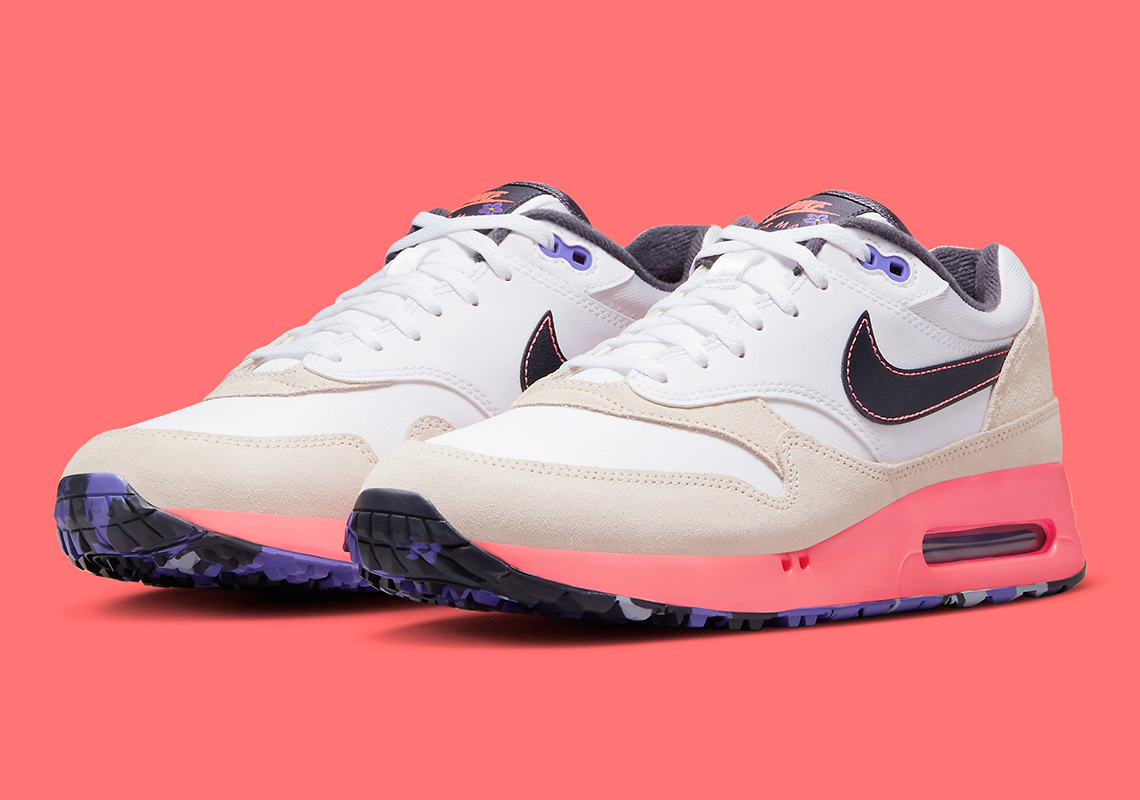 Những bông hoa dừa cạn đang nở rộ trên chiếc giày golf Nike Air Max 1 này - 2