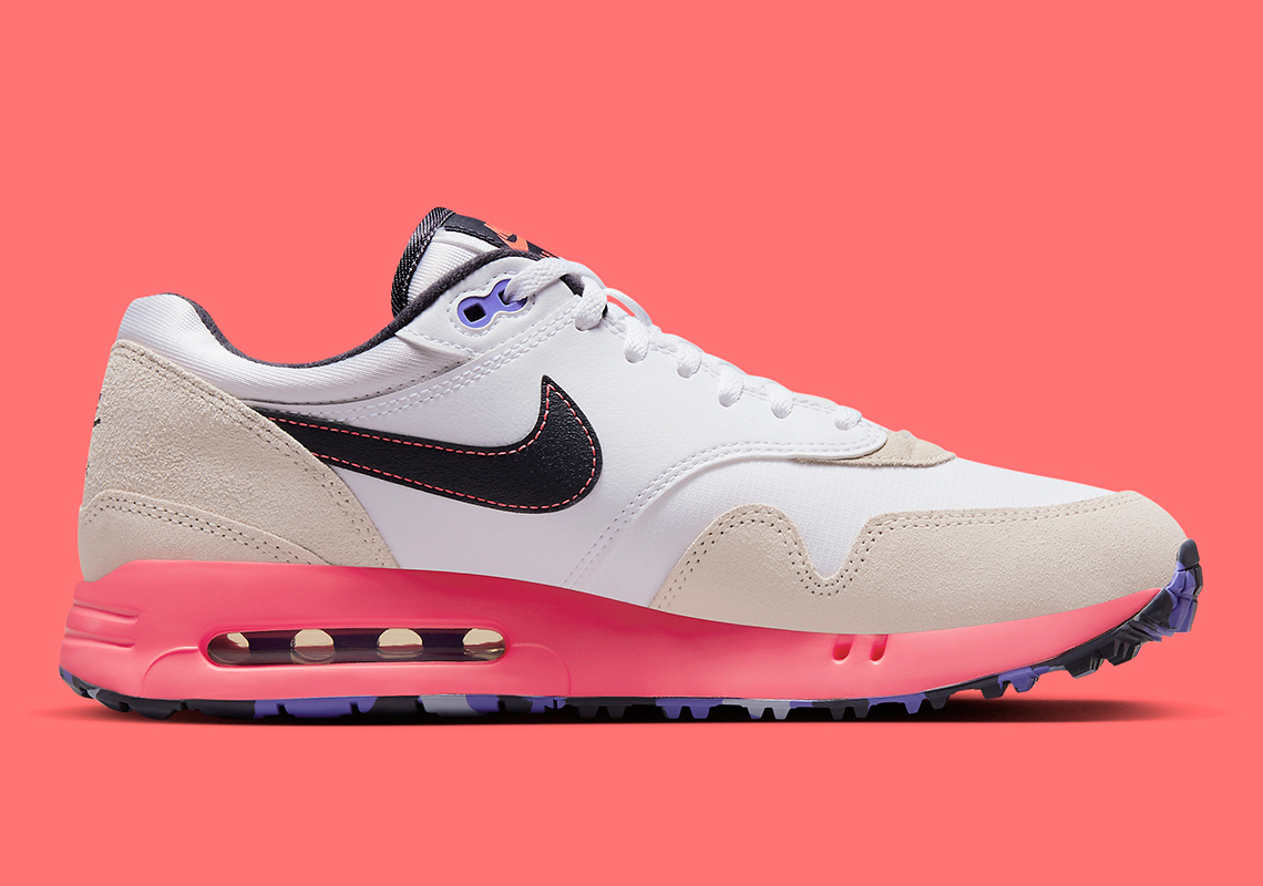 Những bông hoa dừa cạn đang nở rộ trên chiếc giày golf Nike Air Max 1 này - 4