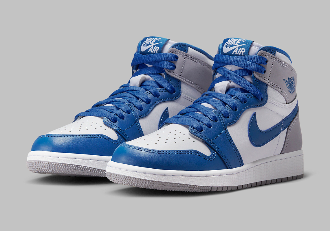 Những hình ảnh chính thức của Air Jordan 1 Retro High OG True Blue - 10