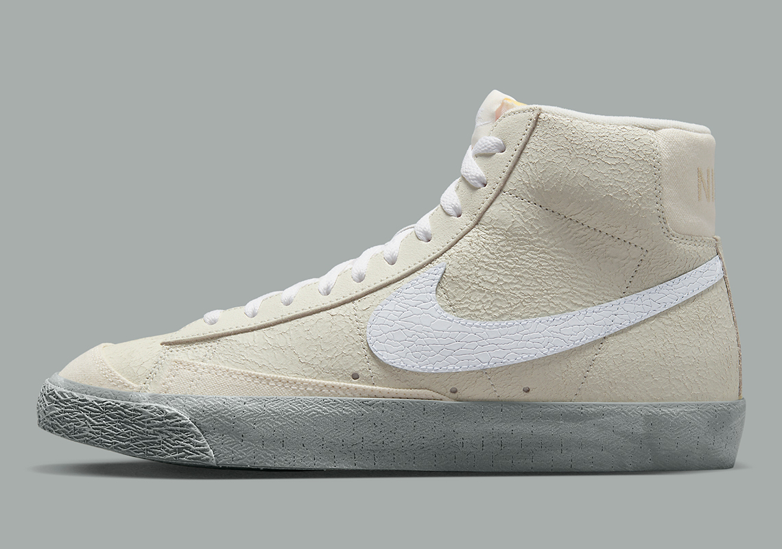 Những miếng da bị nứt trên mẫu giày sneaker Nike Blazer Mid 77 EMB - 2