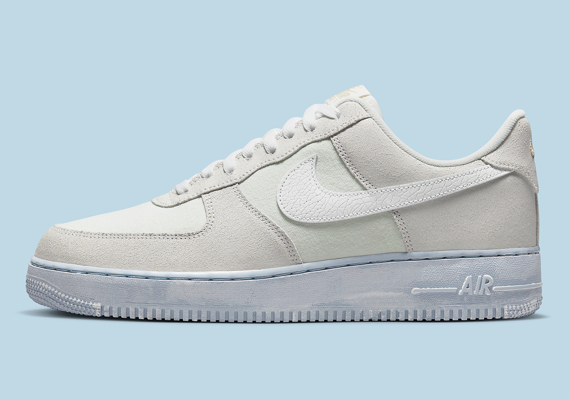 Những rãnh nứt sâu trên logo thể hiện tính thẩm mỹ cổ điển cho Nike Air Force 1 Low Blue Whisper - 3