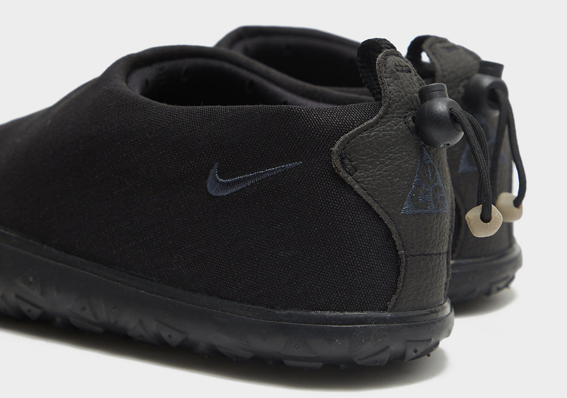 Nike ACG Air Moc Black Anthracite: Trở lại với dáng vóc thập niên 90. - 5