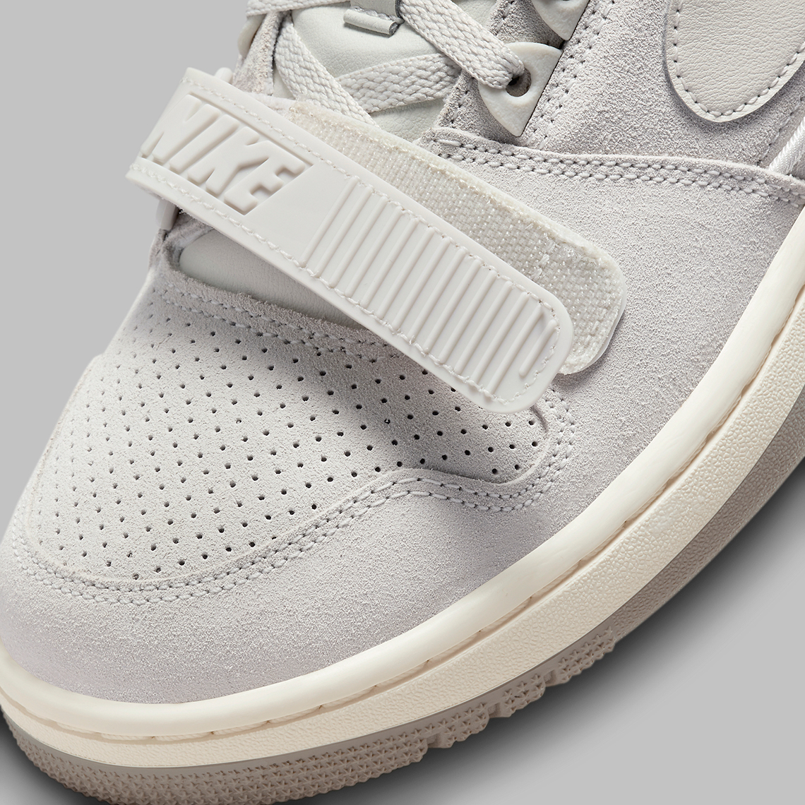 Nike Air Alpha Force 88 'Photon Dust': Phiên bản mới với gam màu sáng và chất liệu nubuck chất lượng cao - 8