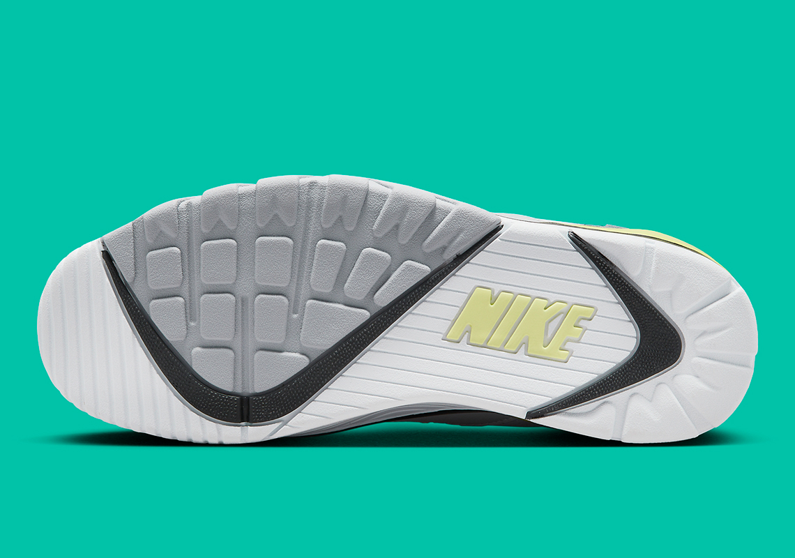 Nike Air Cross Trainer 3 Low: Sự Quay Trở Lại của Phong Cách Đặc Trưng - 7