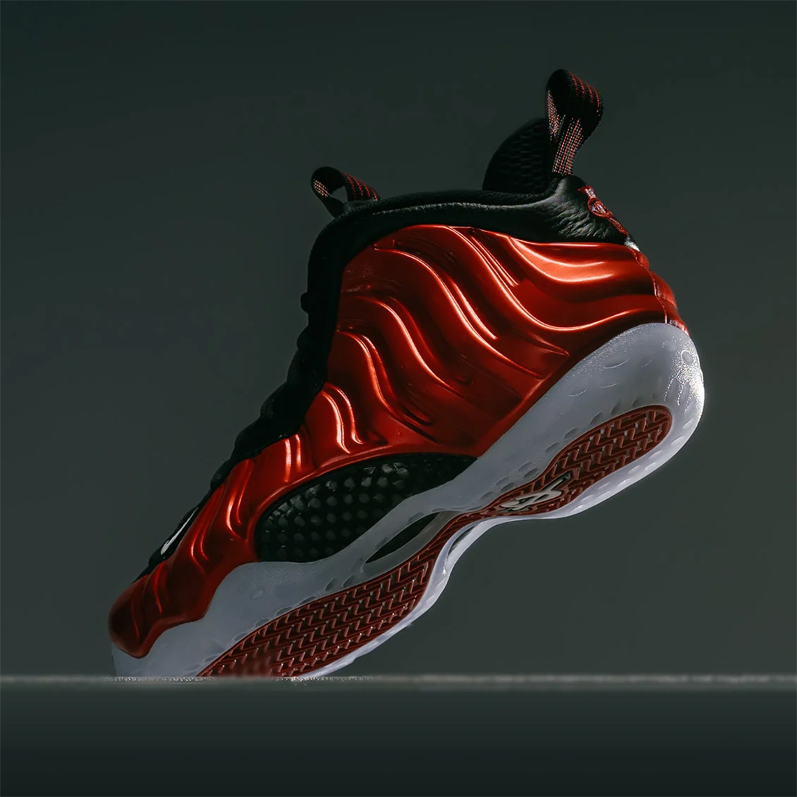 Nike Air Foamposite One 'Metallic Red' - Bản phát hành cuối cùng! - 2