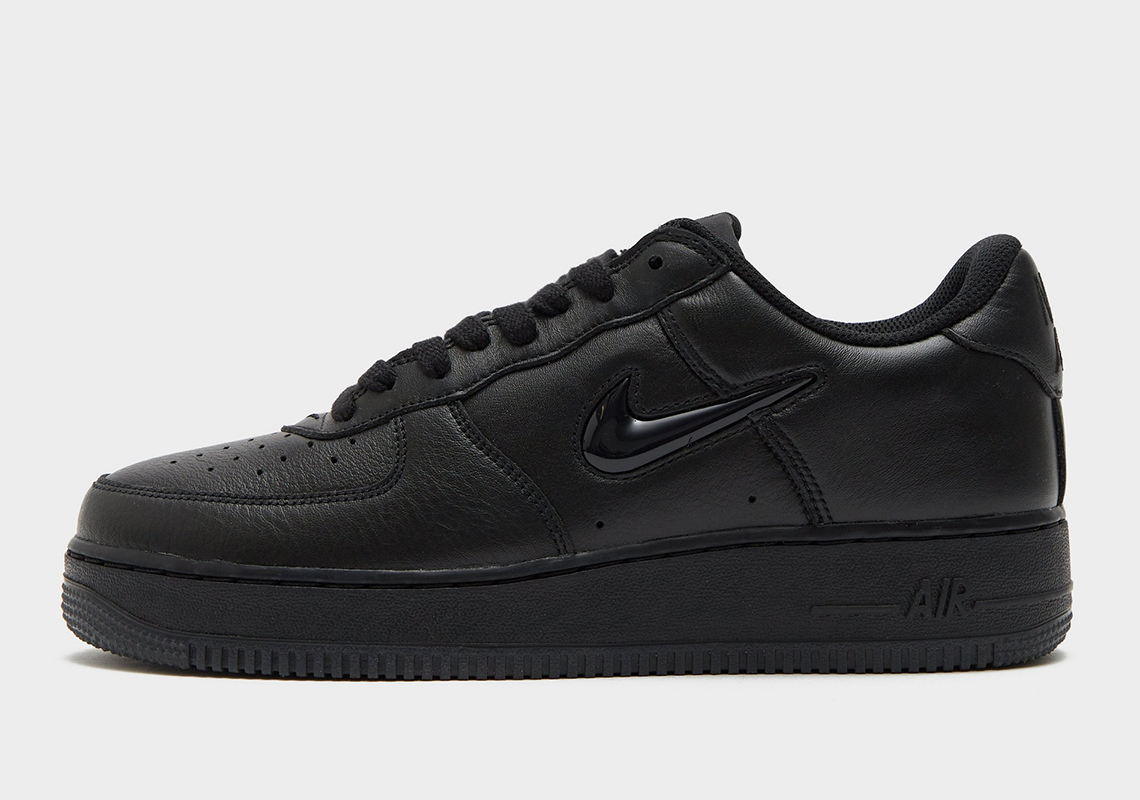 Nike Air Force 1 'Jewel Black': Bản phát hành mới sẽ đánh bại 'Triple Black' - 2