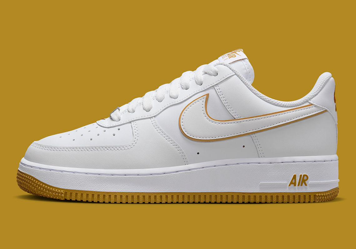 Nike Air Force 1 Low 40th Anniversary: Bộ sưu tập mới với sắc trắng và nâu độc đáo - 1