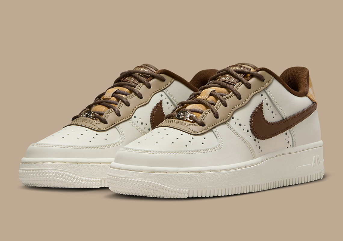 Nike Air Force 1 Low Brogue Wingtip: Phiên bản độc quyền dành cho học sinh - 1