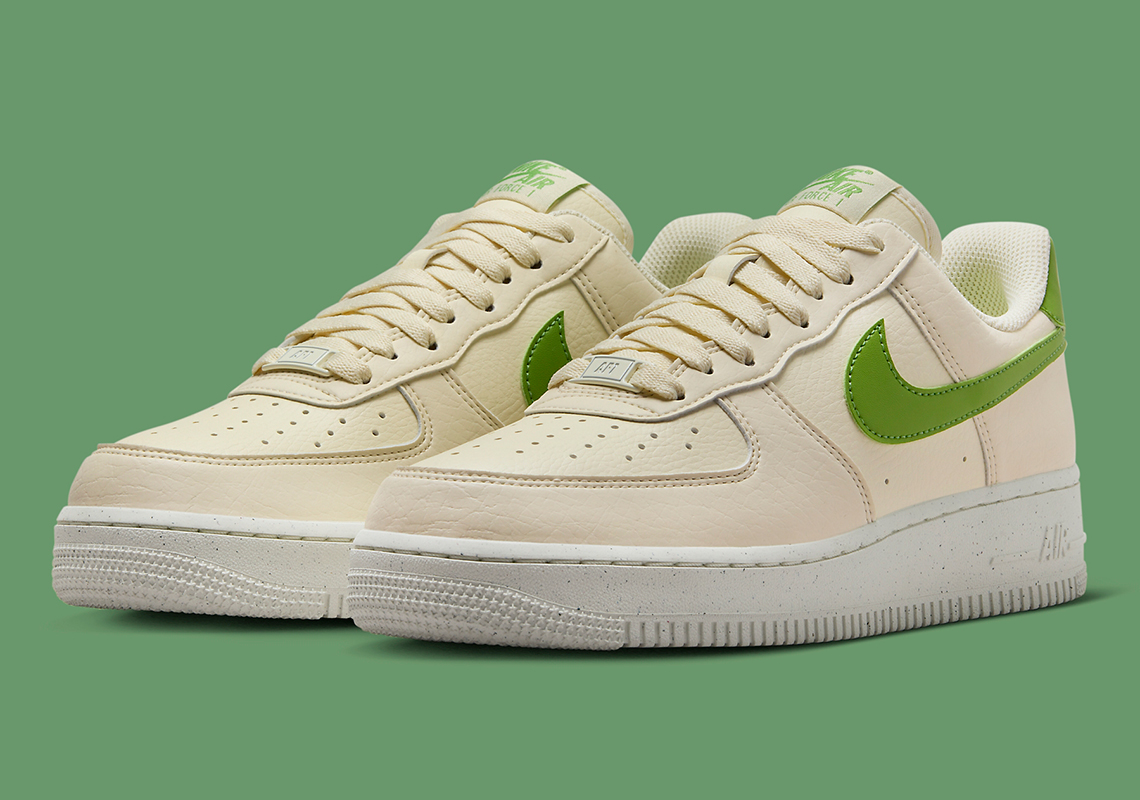 Nike Air Force 1 Low 'Coconut Milk/Green' - Sự Kết Hợp Thú Vị Cho Phong Cách Bền Vững - 1