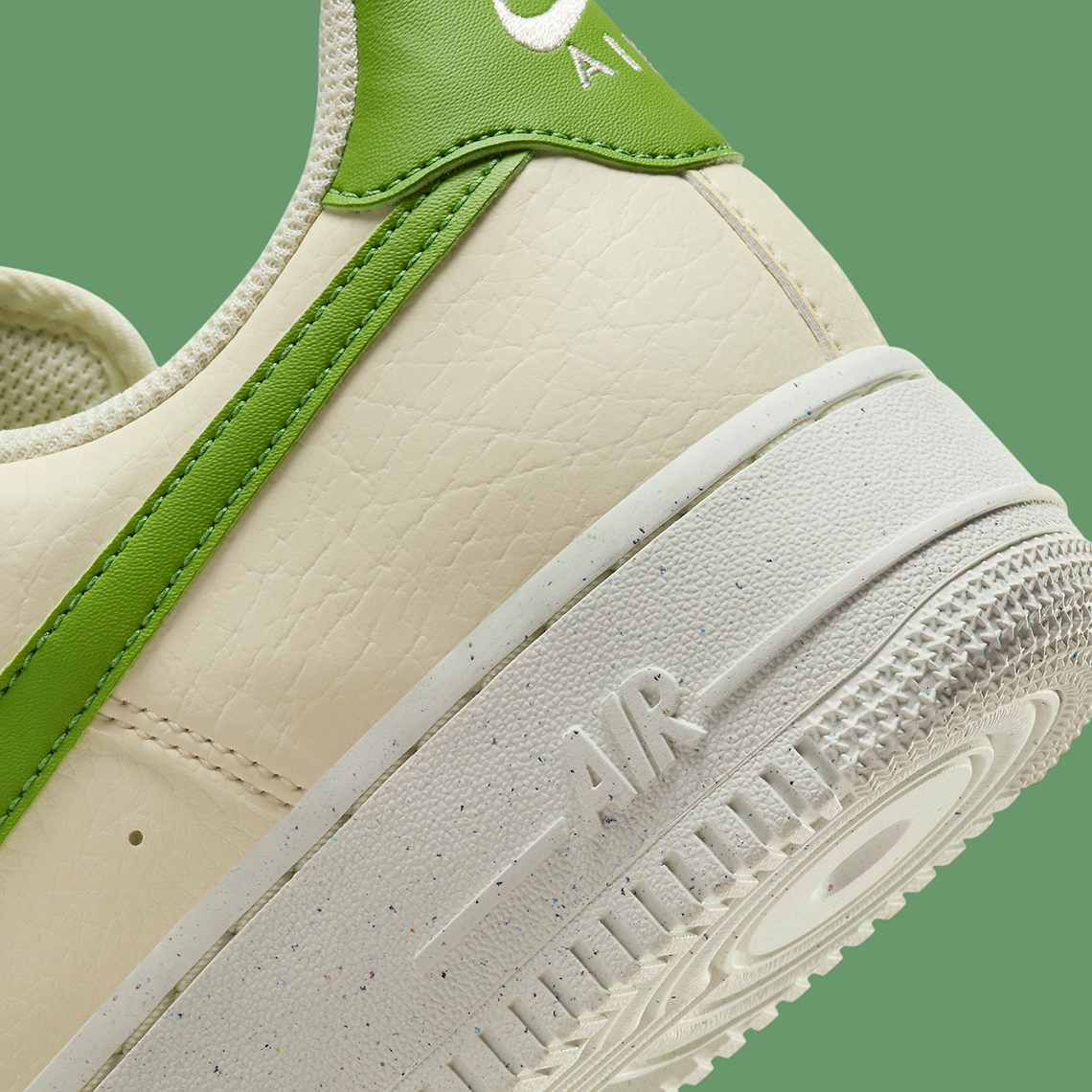 Nike Air Force 1 Low 'Coconut Milk/Green' - Sự Kết Hợp Thú Vị Cho Phong Cách Bền Vững - 8