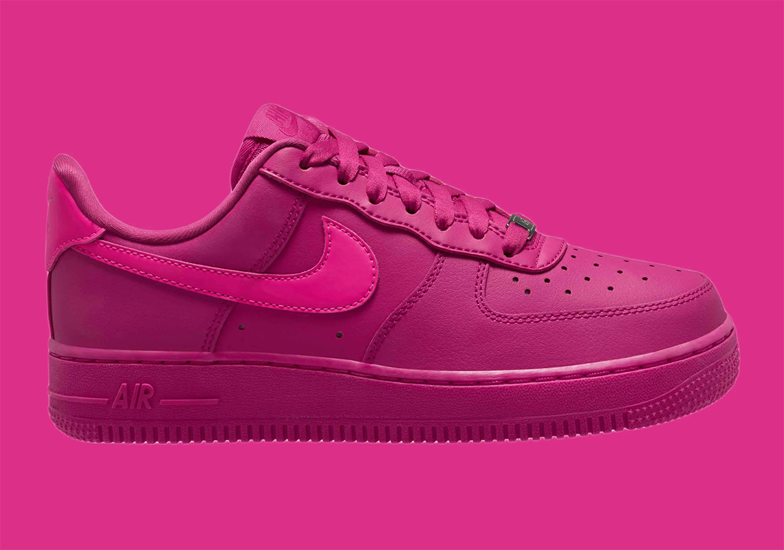 Nike Air Force 1 Low Fireberry - Đôi giày đẹp mắt sẽ ra mắt trong mùa lễ hội! - 1