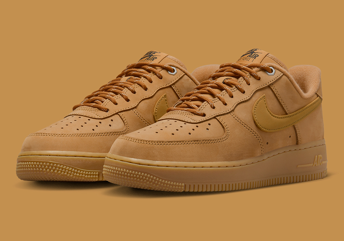 Nike Air Force 1 Low 'Flax Wheat': Hòa quyện thời trang làm việc và sneakers cho mùa đông - 1