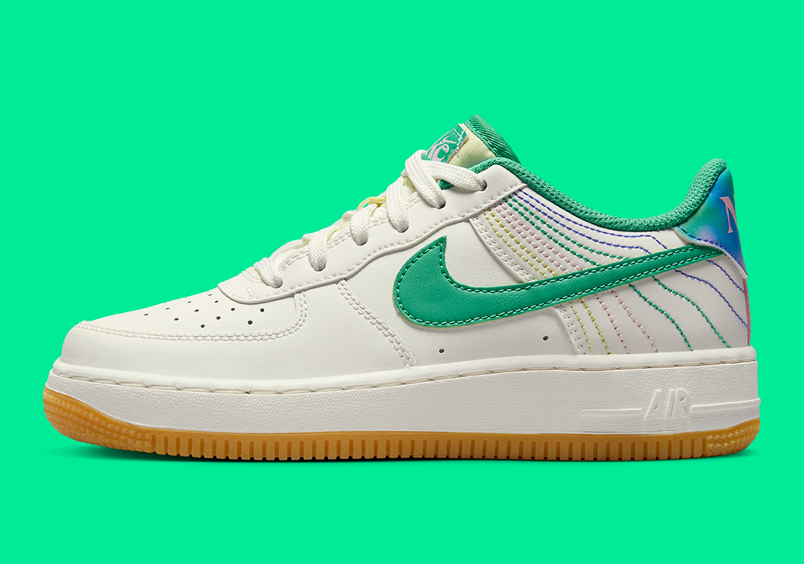 Nike Air Force 1 Low Heel Stitch Độc Quyền Cho Học Sinh Tiểu Học - Màu Sắc Sống Động và Chi Tiết Tinh Xảo - 3