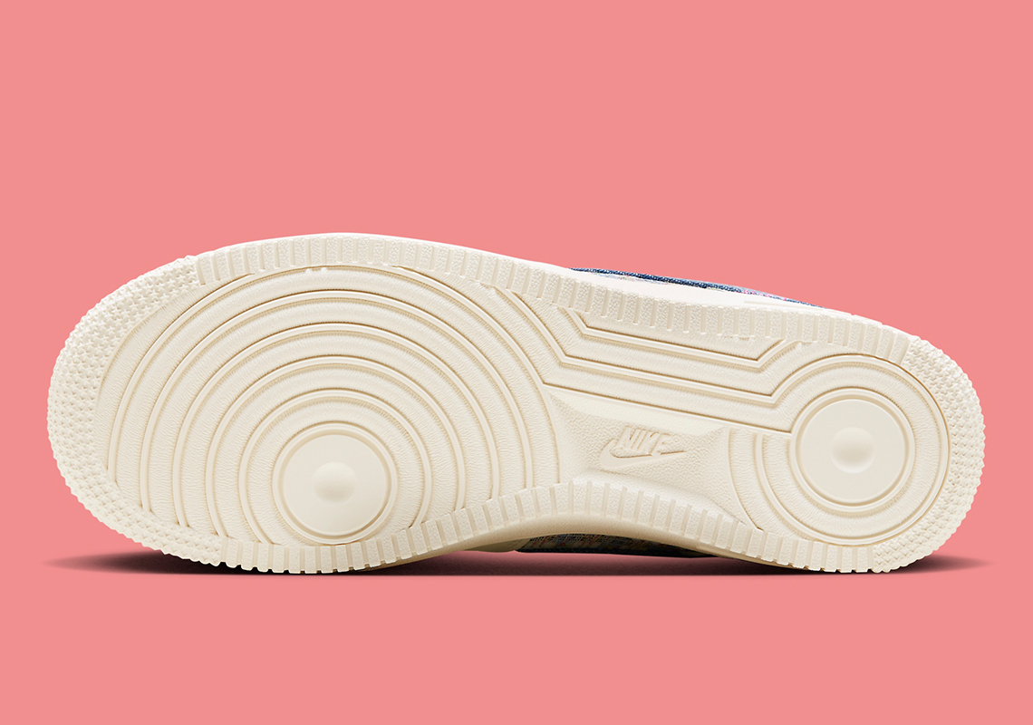 Nike Air Force 1 Low Just Do It phối màu mới với đế màu vàng chờ bạn khám phá - 6