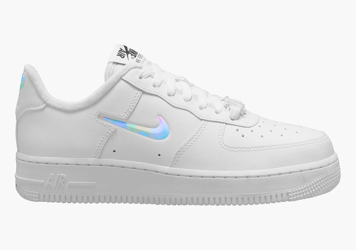 Nike Air Force 1 Low Just Do It Tie Dye Swooshes: Sự kết hợp độc đáo giữa họa tiết tie-dye và logo Just Do It - 1