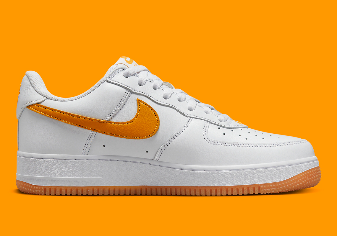 Nike Air Force 1 Low 'Orange Citrus' được phủ lớp chống nước - 4