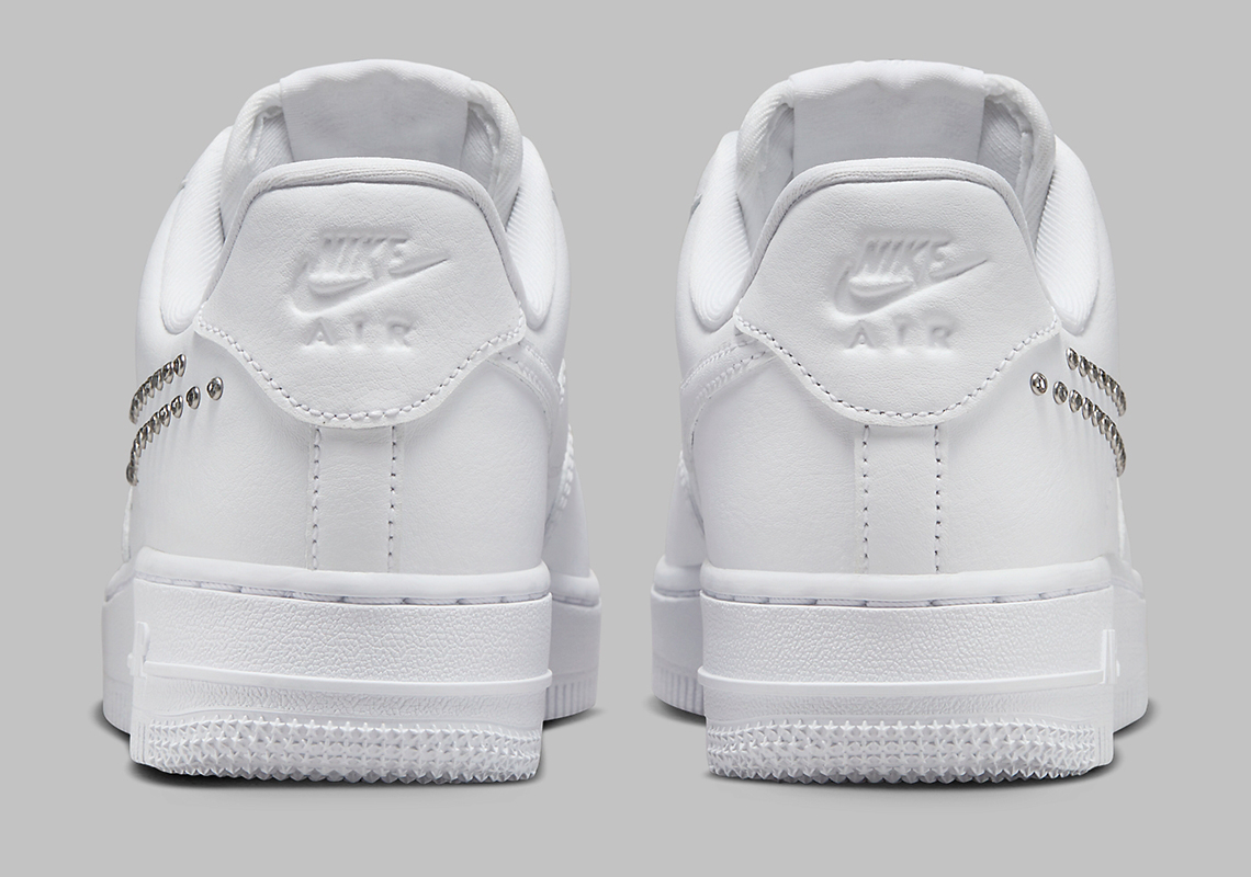 Nike Air Force 1 Low 'Trắng Bạc': Kỷ Niệm 40 Năm với Phong Cách - 6