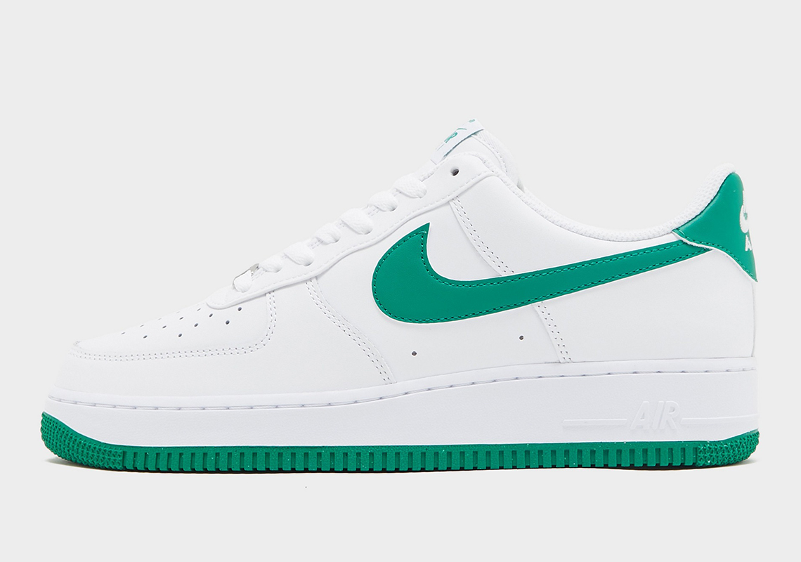 Nike Air Force 1 Low Trắng/Xanh: Đánh thức Phong cách Uptown! - 7