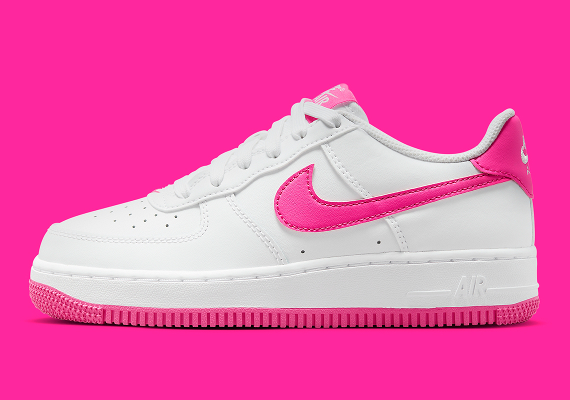 Nike Air Force 1 Low Trẻ Em 'Hồng Barbie': Phong Cách Độc Đáo Cho Mùa Lễ - 1