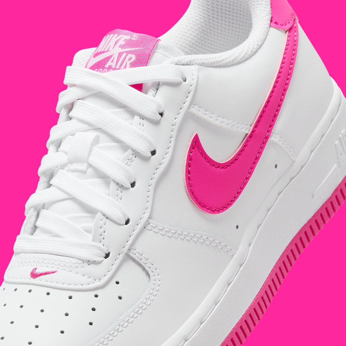 Nike Air Force 1 Low Trẻ Em 'Hồng Barbie': Phong Cách Độc Đáo Cho Mùa Lễ - 14