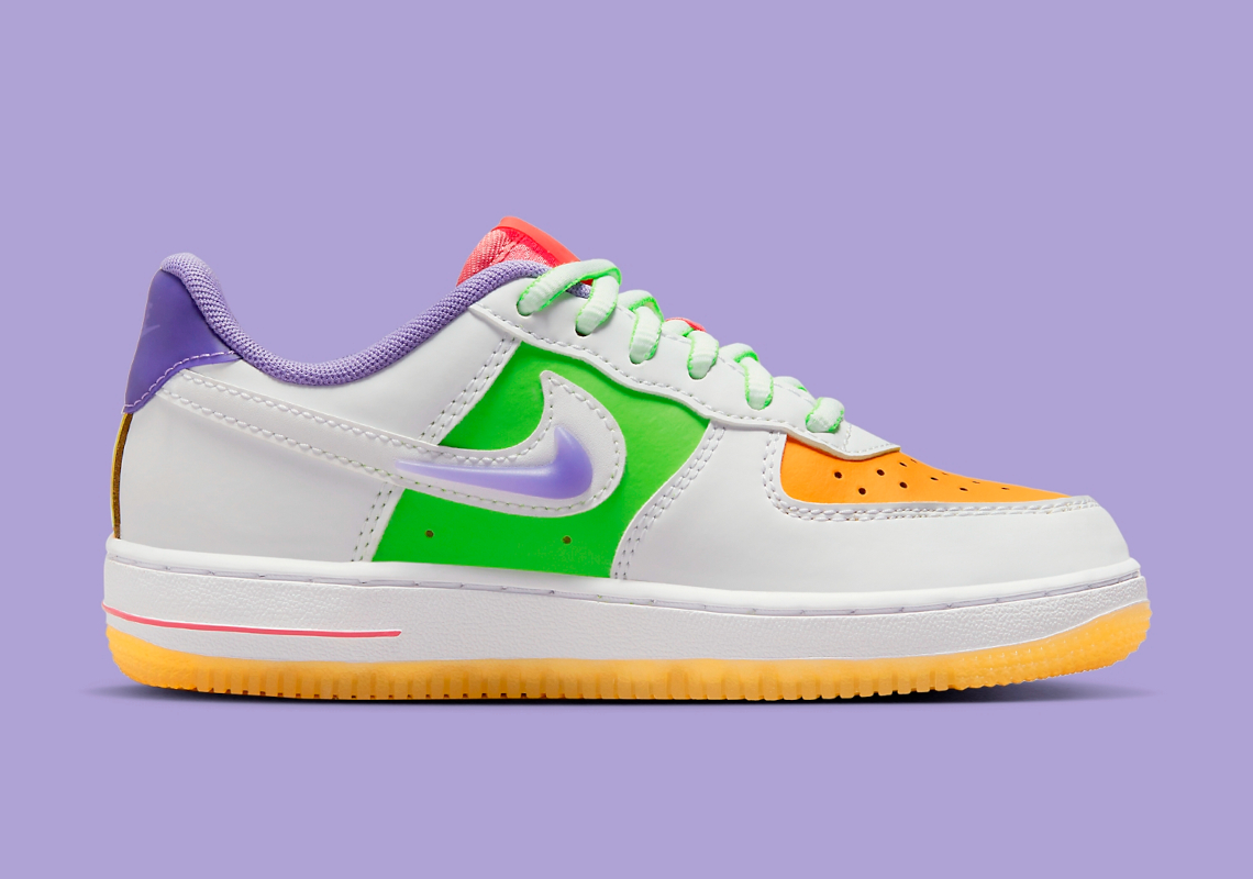 Nike Air Force 1 Low trẻ em: Thiết kế đa sắc và lớp swoosh đa tầng - 3