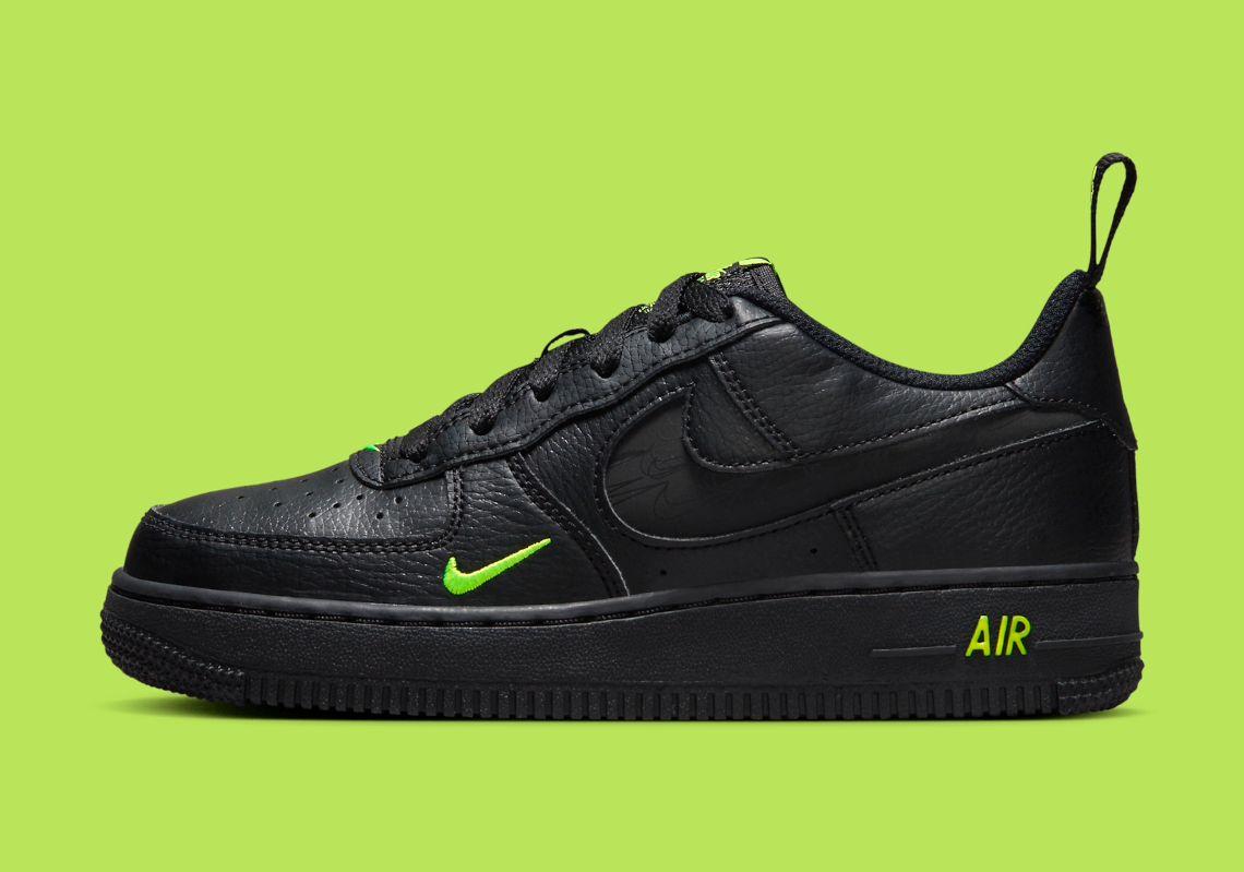 Nike Air Force 1 Low Triple-B - 2
