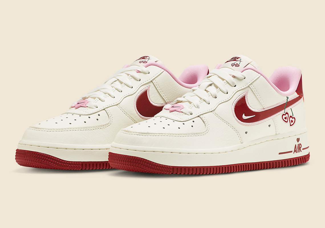 Nike Air Force 1 Low Valentine's Day 2023 có hình quả anh đào hình trái tim - 2