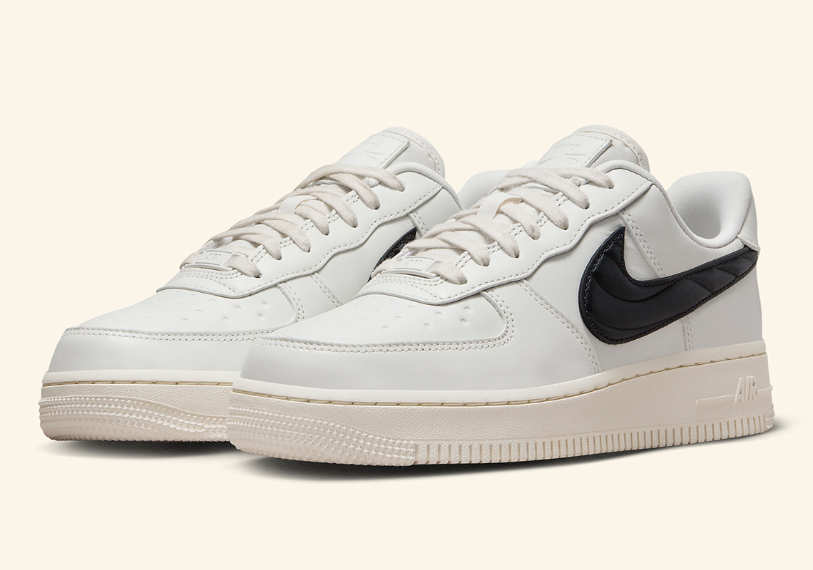 Nike Air Force 1 Low Water-Resistant Sail/Black - Phiên bản chống nước kỷ niệm 40 năm sự kỳ diệu! - 1