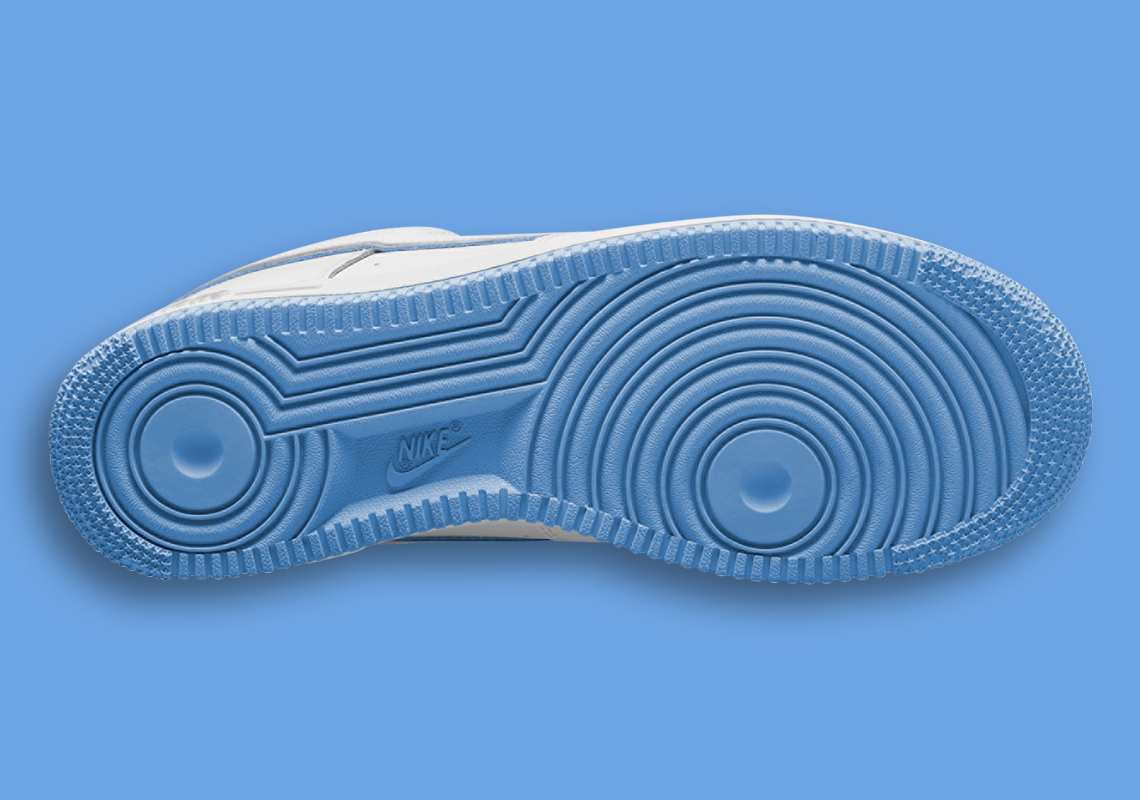 Nike Air Force 1 Low White với đường viền màu University Blue - 4