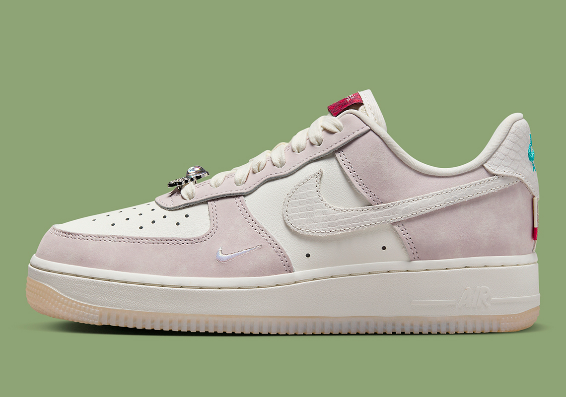 Nike Air Force 1 Low 'Year of the Dragon': Sự Kết Hợp Phương Đông và Tây Á Độc Đáo! - 1