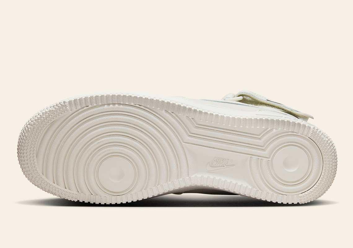 Nike Air Force 1 Mid Bone/Baroque Brown: Sự kết hợp mới mẻ và phong cách của mùa hè! - 5