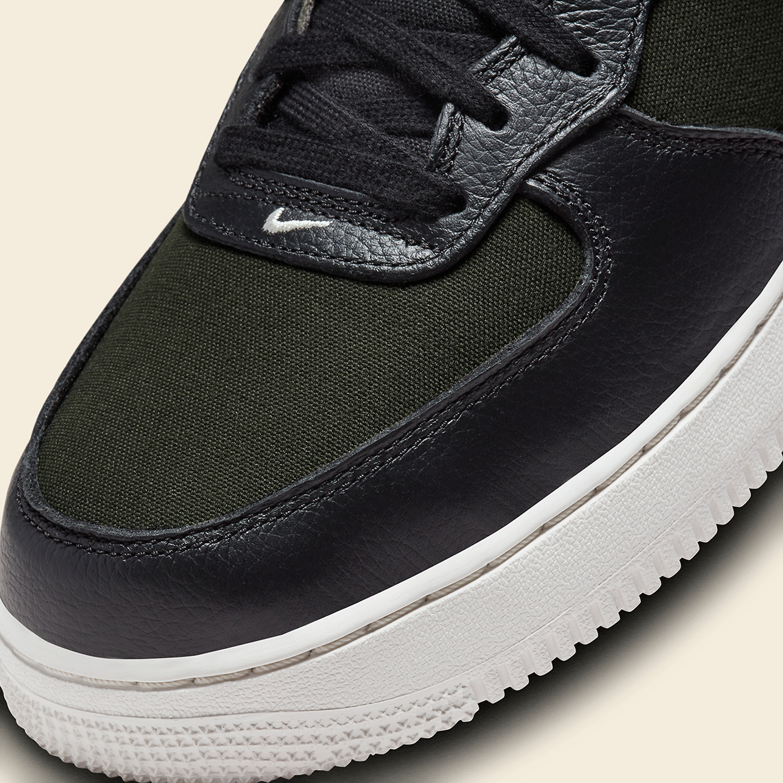 Nike Air Force 1 Mid Olive Canvas: Phiên bản trung cấp mới với sự kết hợp độc đáo - 9