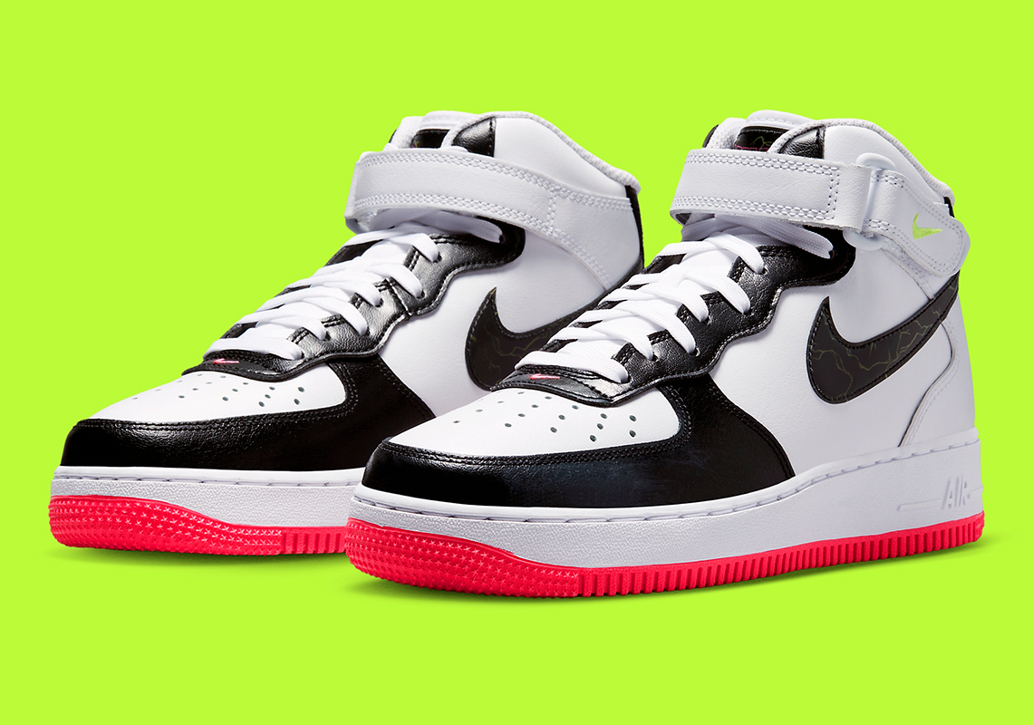 Nike Air Force 1 Mid Panda Ra Mắt Với Thiết Kế Sáng Tạo - 1