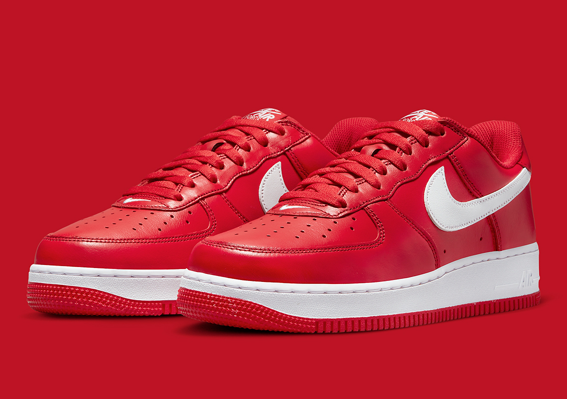 Nike Air Force 1 mới nhất với màu University Red - 2