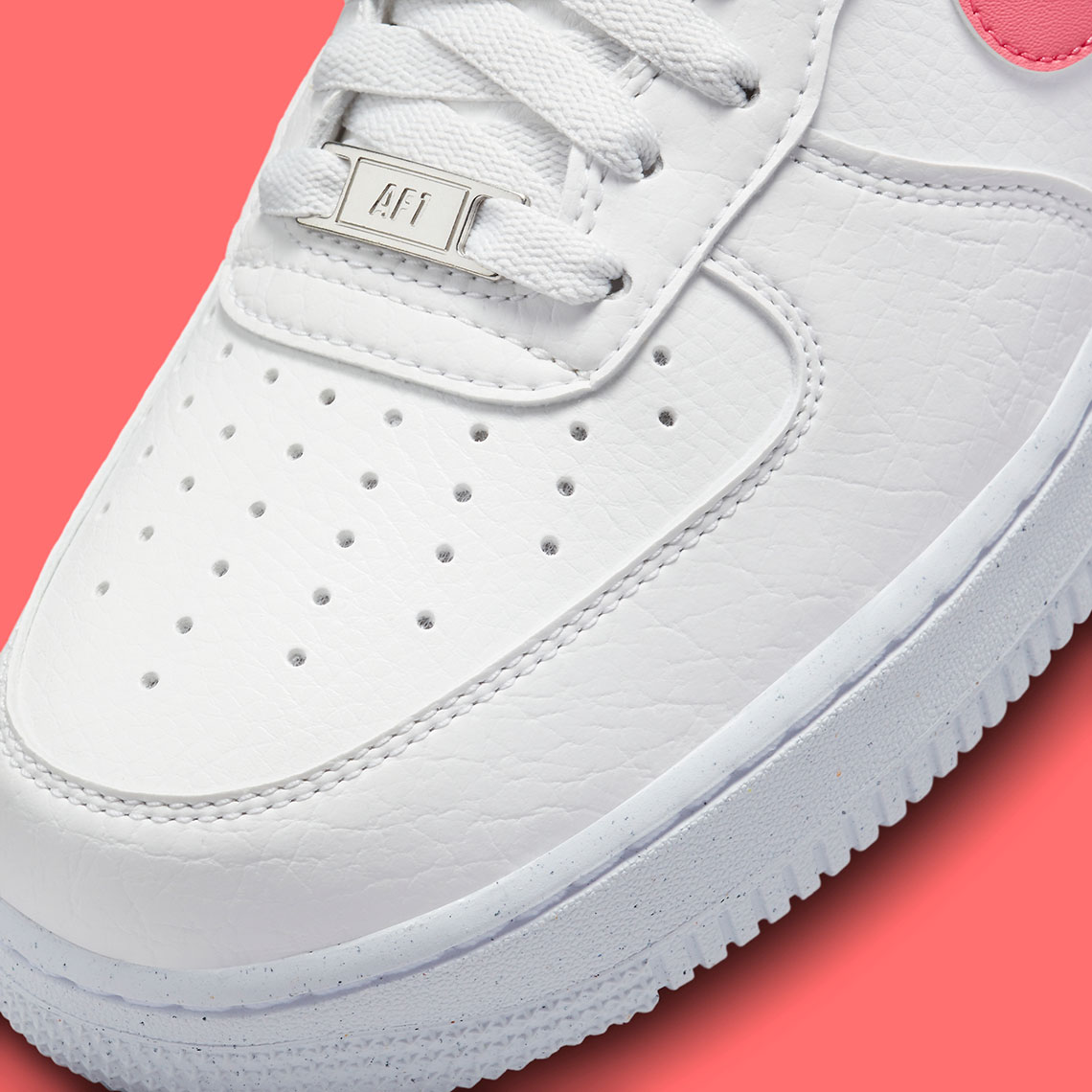Nike Air Force 1 Next Nature chuẩn bị cho Ngày Valentine với logo màu hồng - 7