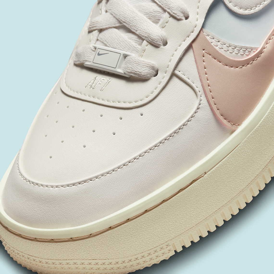 Nike Air Force 1 Platform của phụ nữ trở lại với màu Coconut Milk - 7