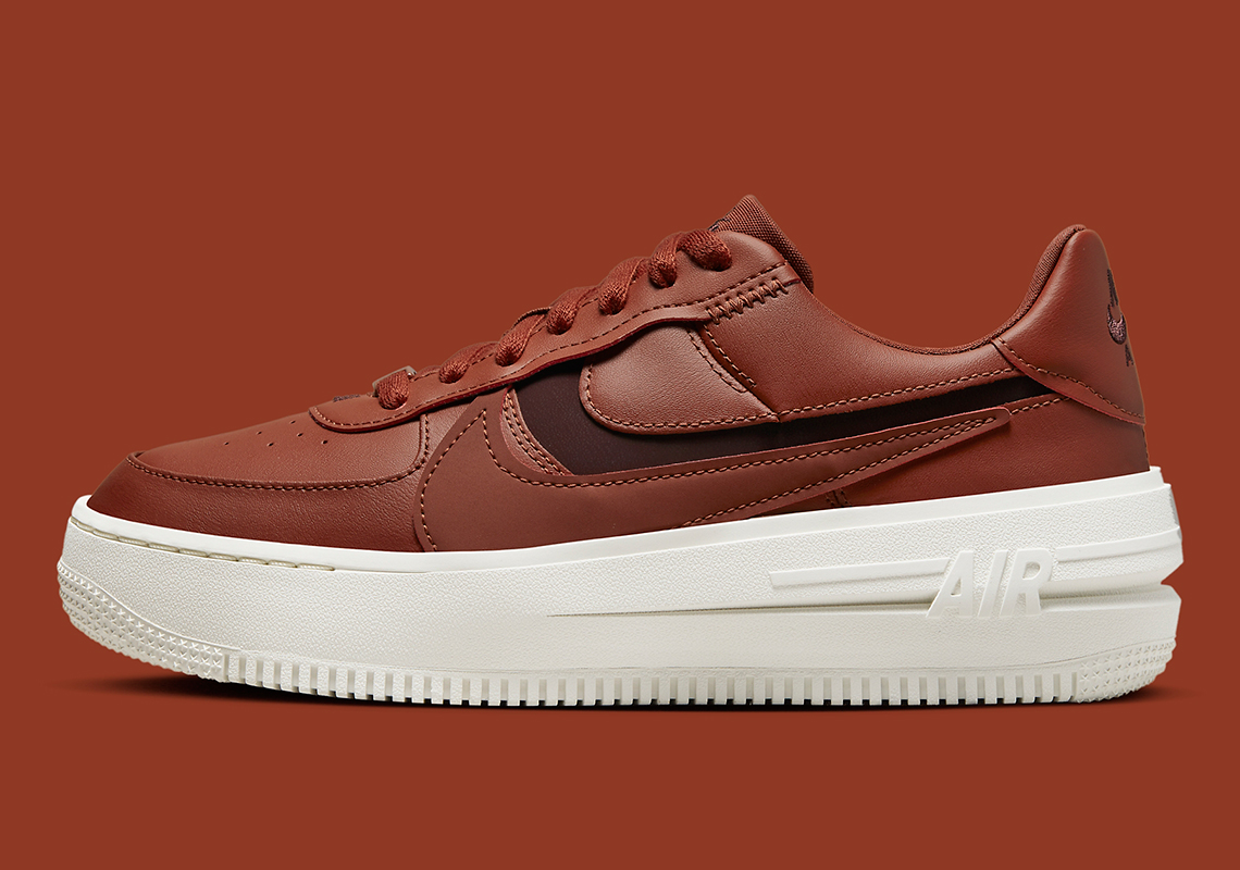 Nike Air Force 1 PLATFORM được phủ lên bởi gam màu Mars Stone - 2