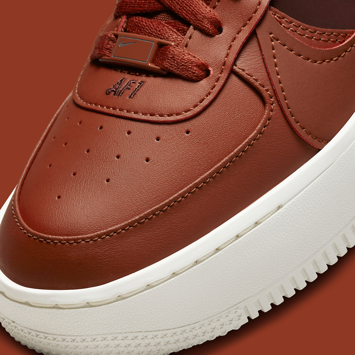 Nike Air Force 1 PLATFORM được phủ lên bởi gam màu Mars Stone - 7