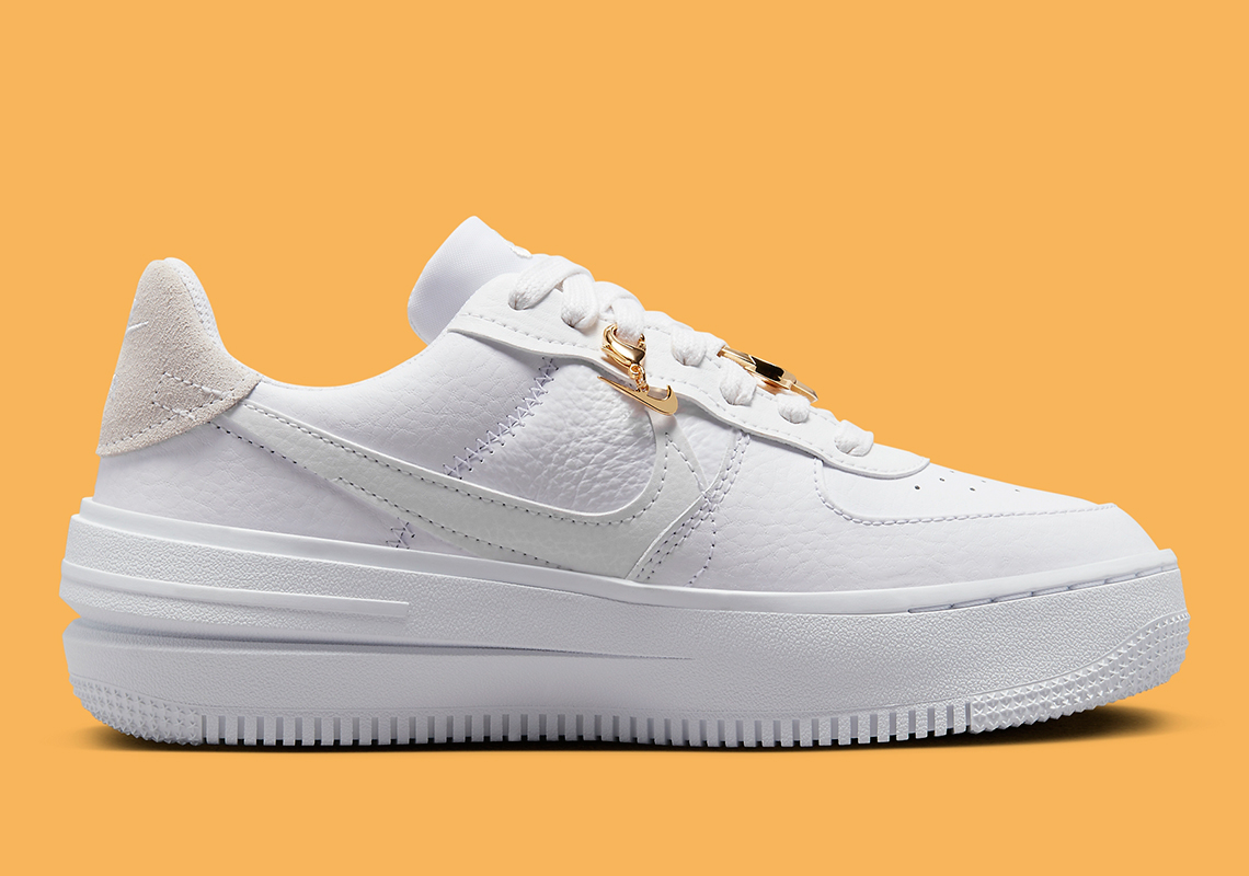 Nike Air Force 1 PLTAFORM đi kèm với một lớp hoàn thiện lấp lánh - 4