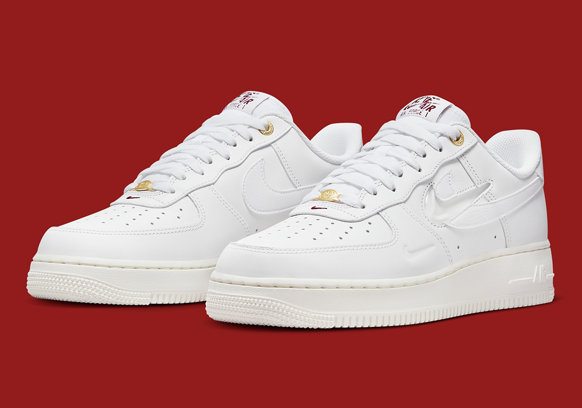 Nike Air Force 1 Premium White kỷ niệm 40 năm - 2