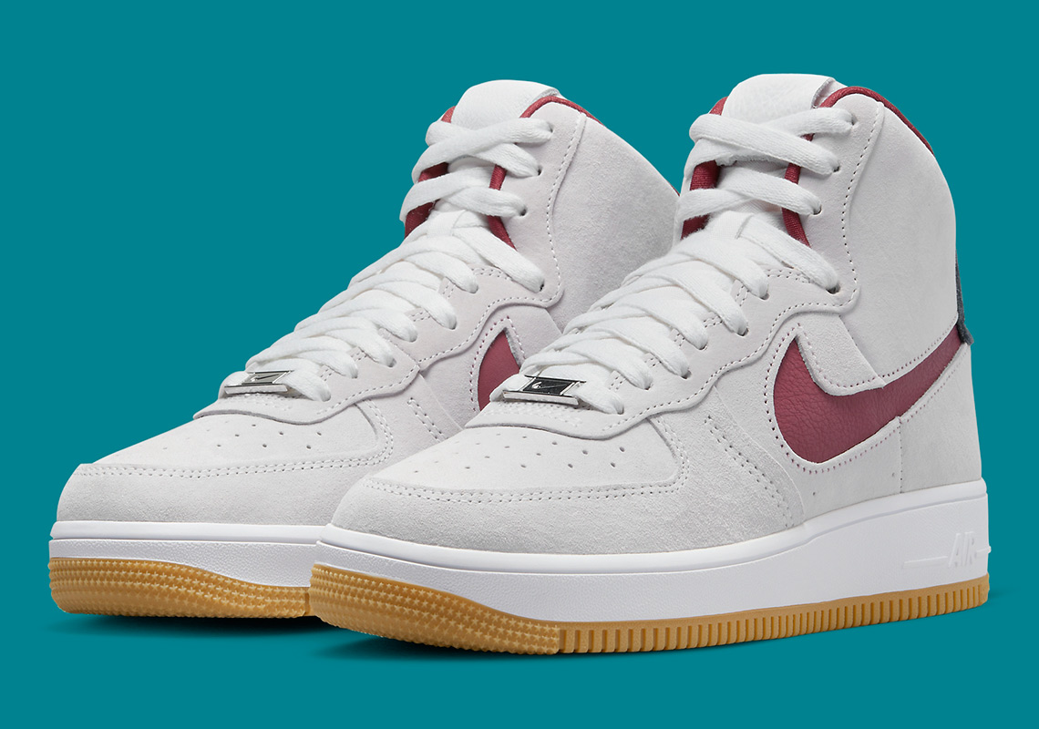 Nike Air Force 1 Sculpt màu "da lộn màu xám" được bổ sung