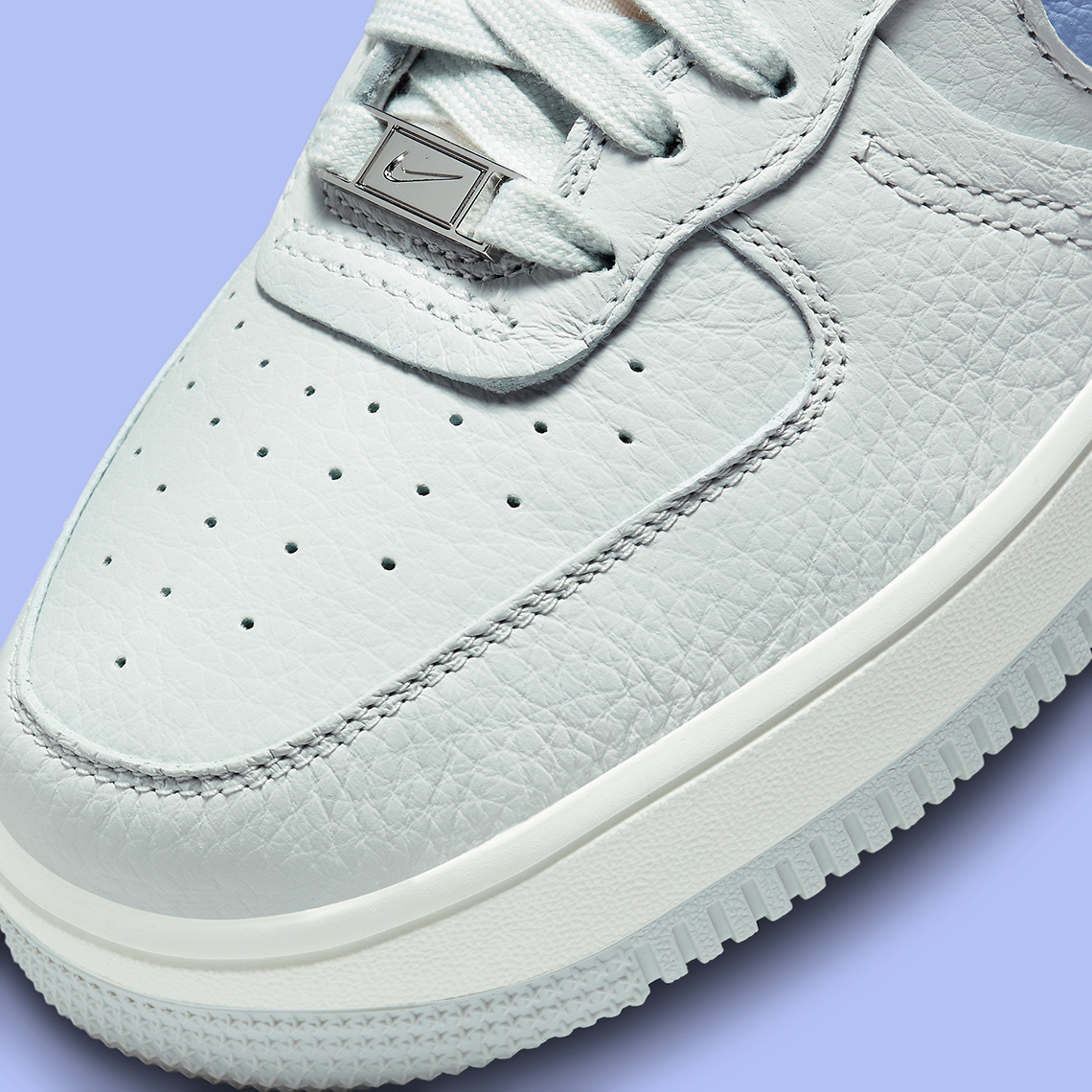 Nike Air Force 1 Sculpt: Sự kết hợp độc đáo giữa thiết kế cổ điển và phong cách hiện đại - 7