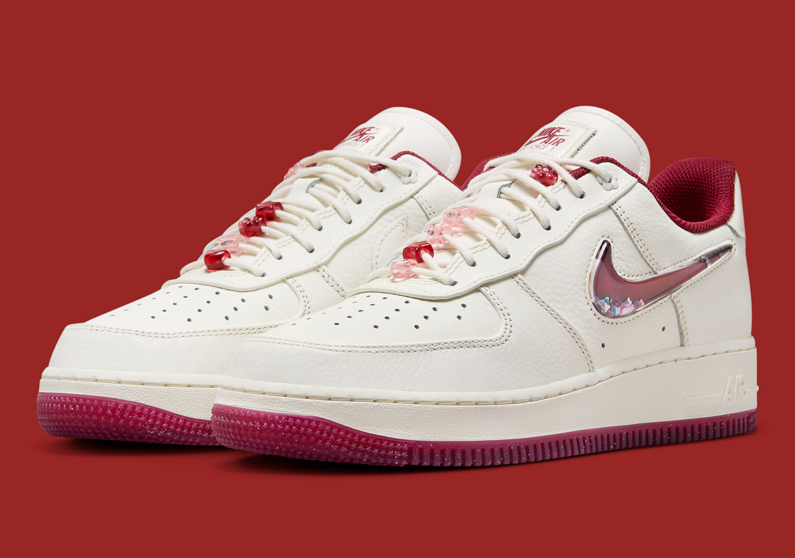 Nike Air Force 1 Valentine's Day: Sự Kết Hợp Lãng Mạn Của Màu Sắc - 10