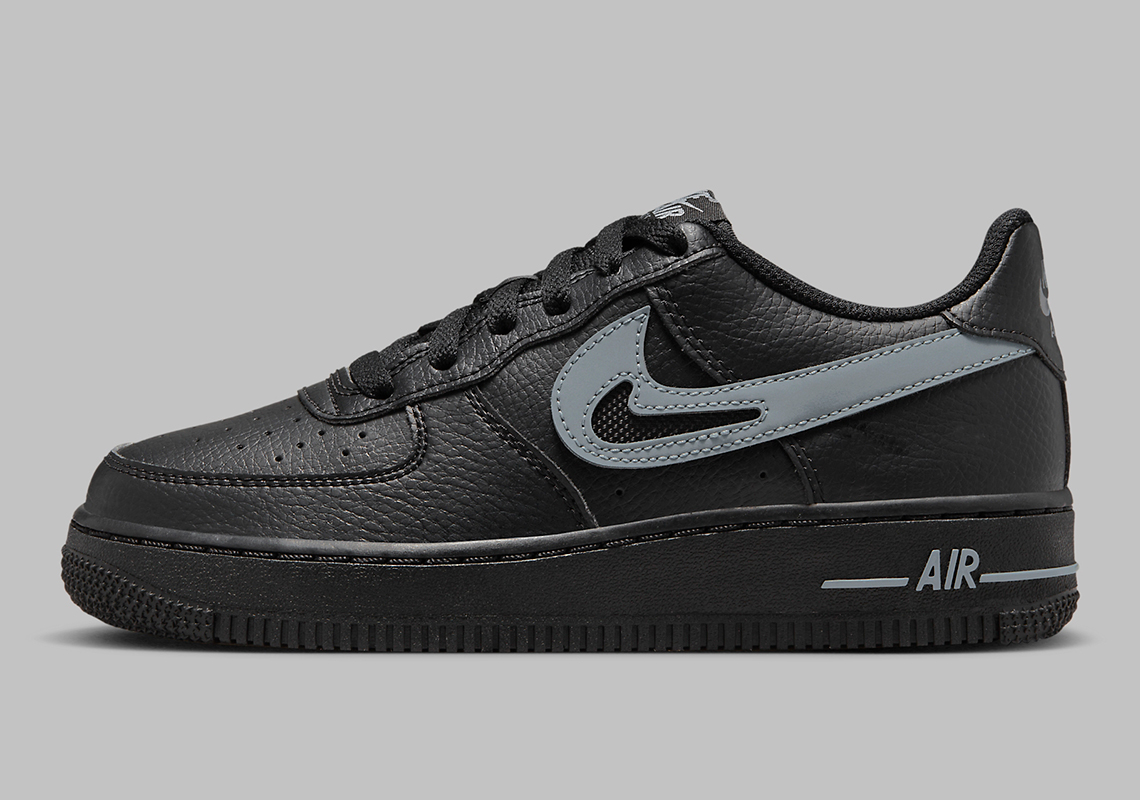 Nike Air Force 1 với logo Swoosh mới cho trẻ em - 1