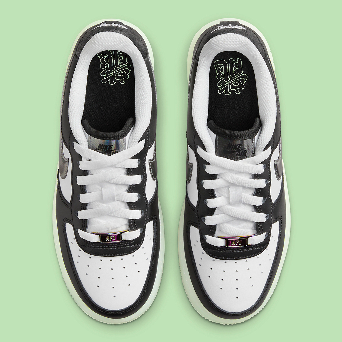 Nike Air Force 1 Year of the Dragon: Phiên bản trắng đen dành cho trẻ em - 9
